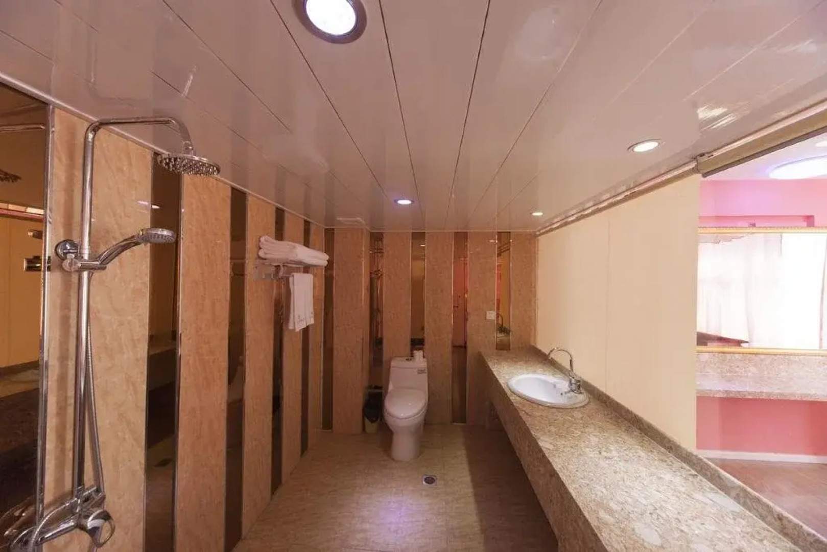 Huiyuan Holiday Hotel