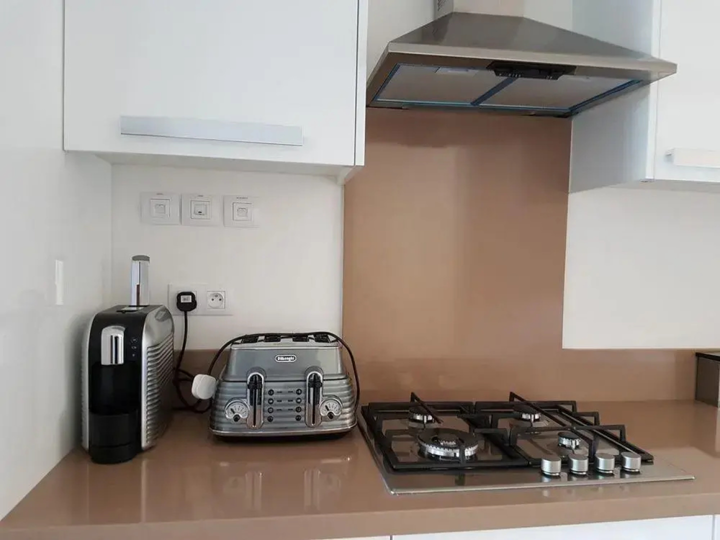 Azuri Apartment with Beach, Pools, Gym, Restaurants, Spa, Boats, kids Corner
