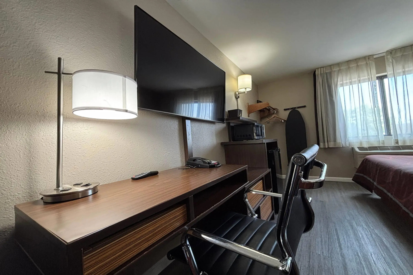 Super 8 by Wyndham Alton