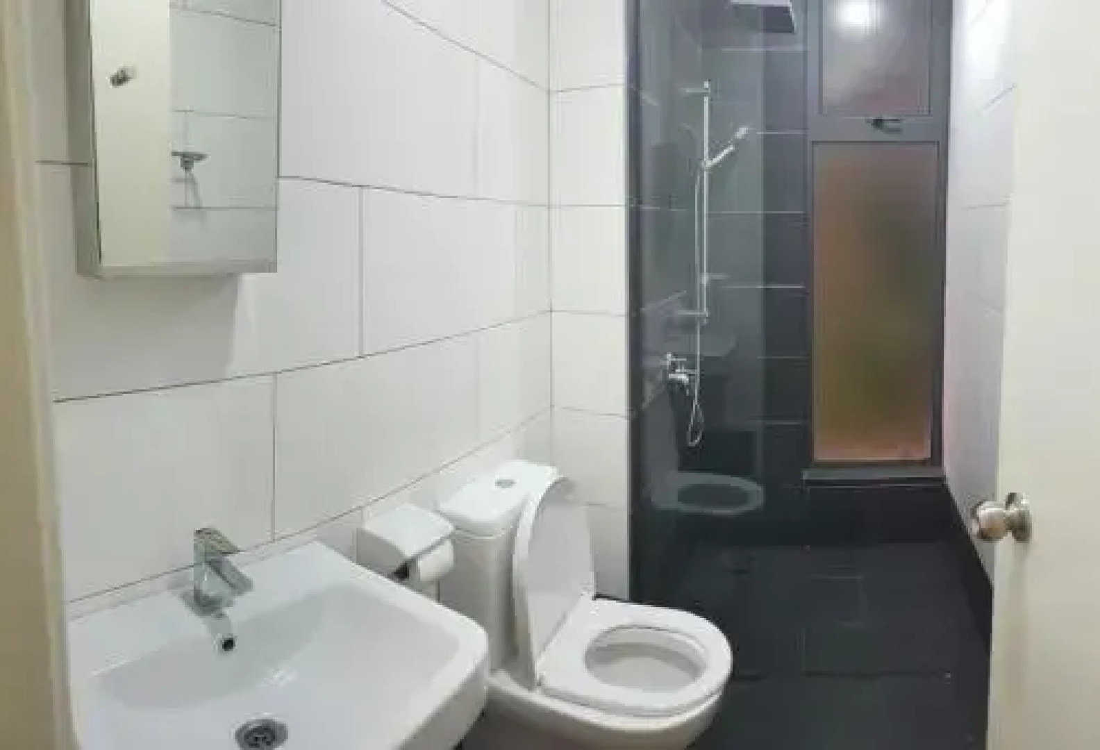 Skyview Univ360 Place Facing Mines Lake