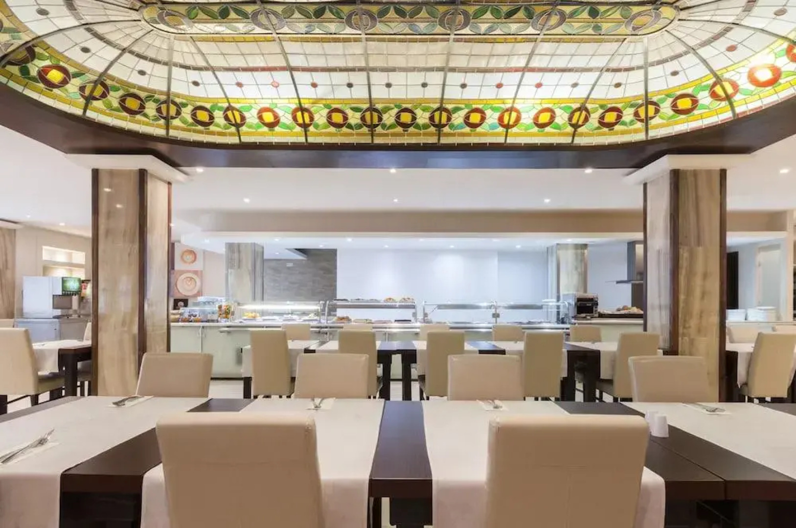 Rooms by Alexandra Hotel