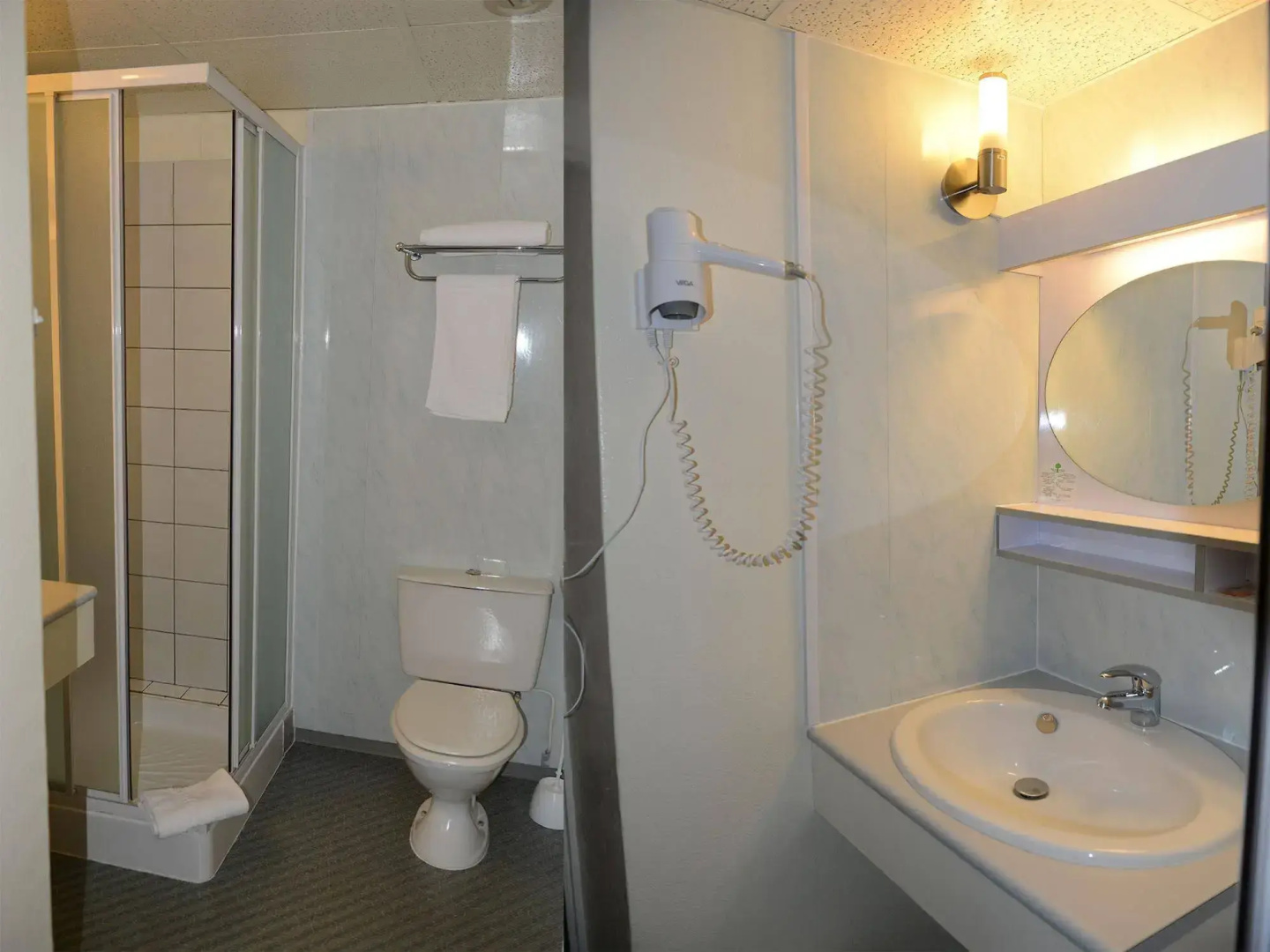 Best Western Flers Centre Gare