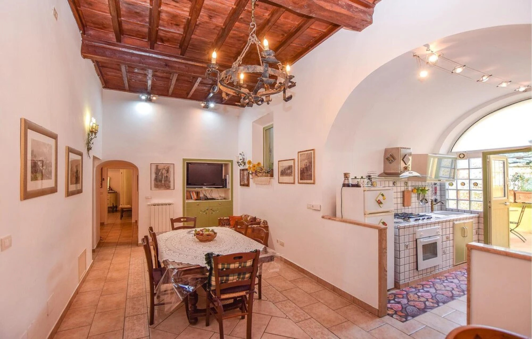 Beautiful Apartment in Canino With 3 Bedrooms