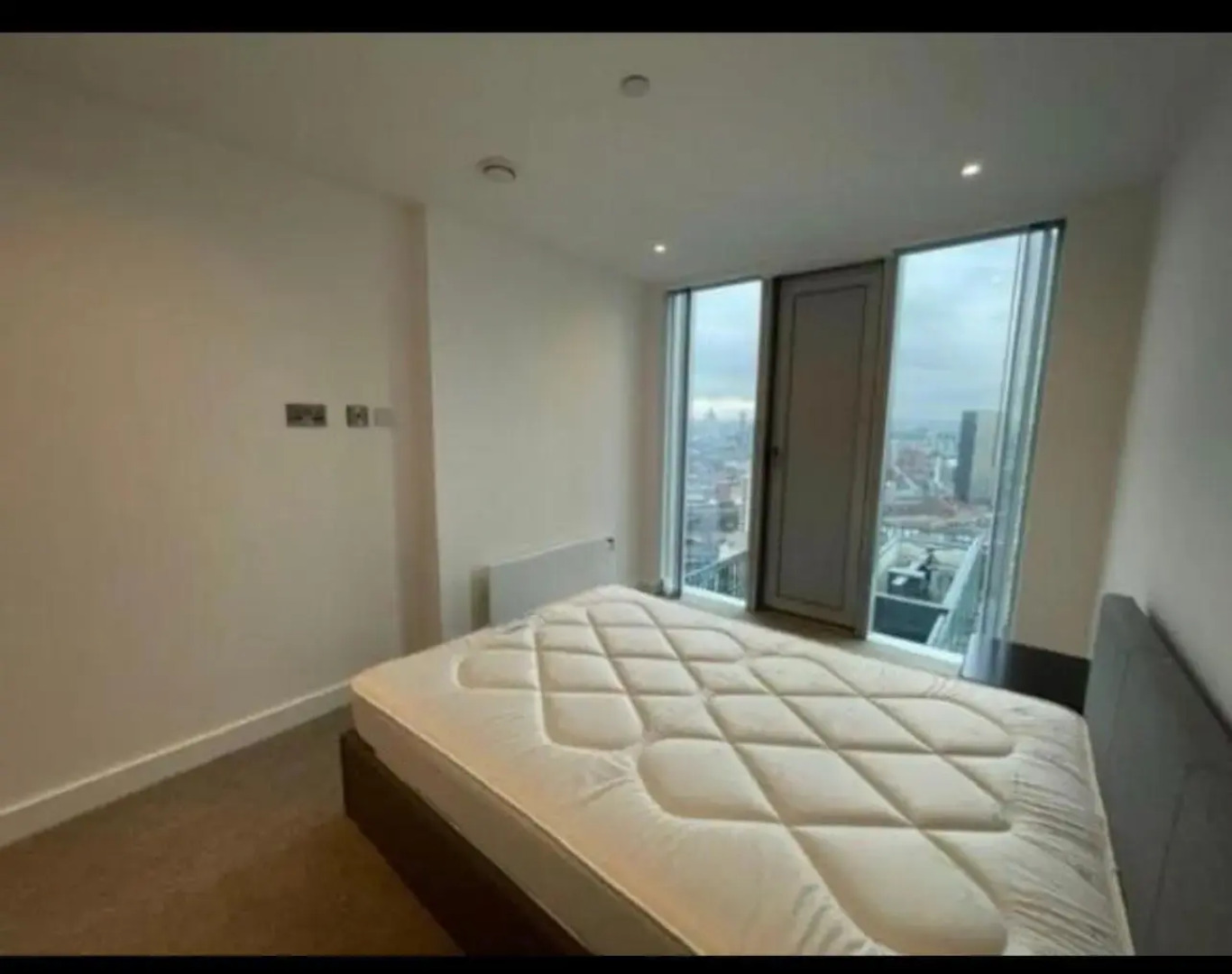 Brand New Luxury Manchester City Centre 2 Bed Apartment Skyline Views