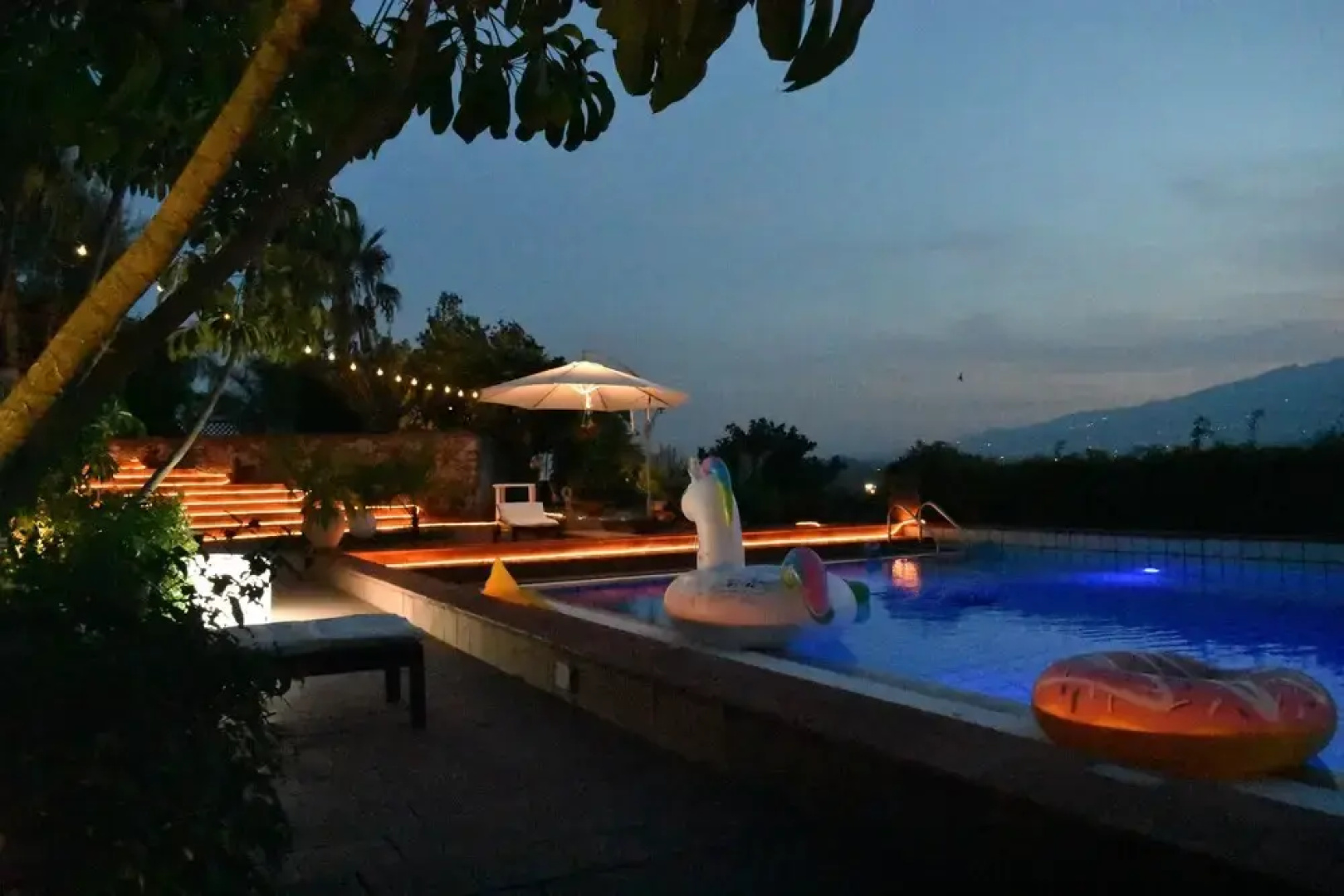 Stunning Villa With Private Pool Chlorine-free and Jacuzzi