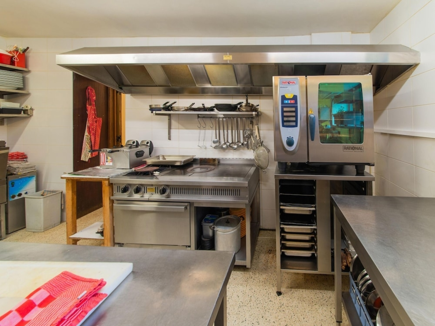 Superb Vacation Home With Private Pool