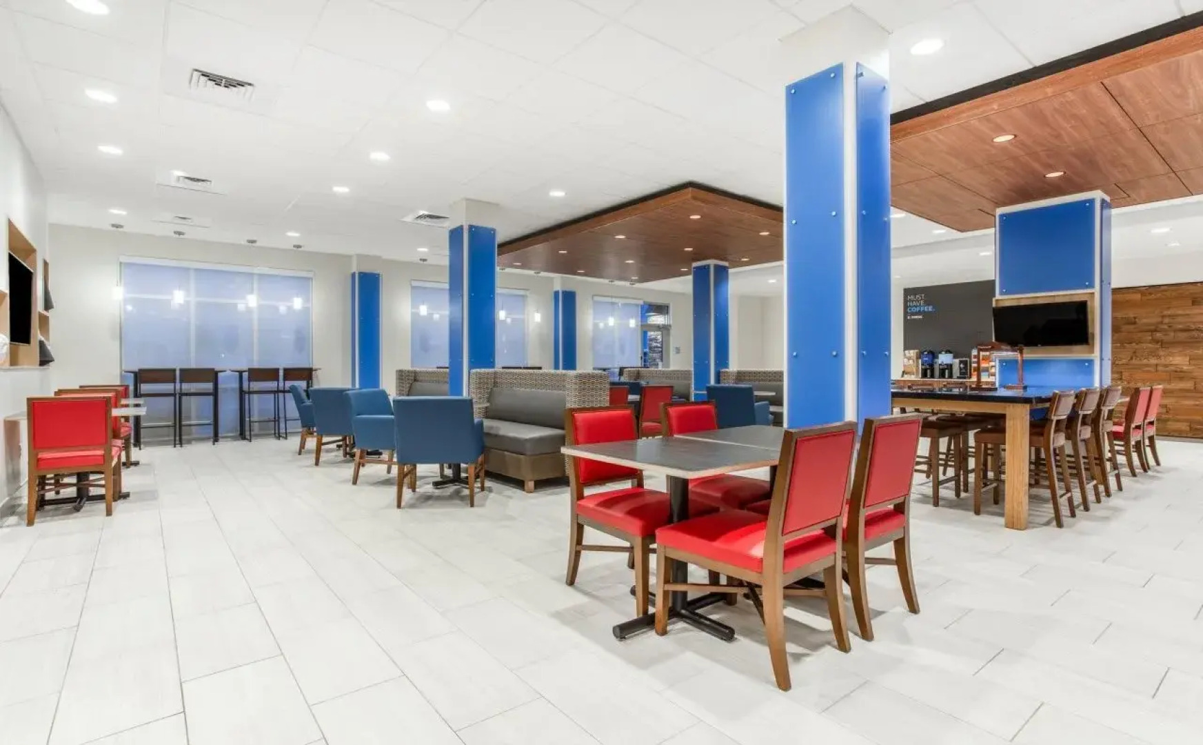 Holiday Inn Express & Suites Ottawa by IHG