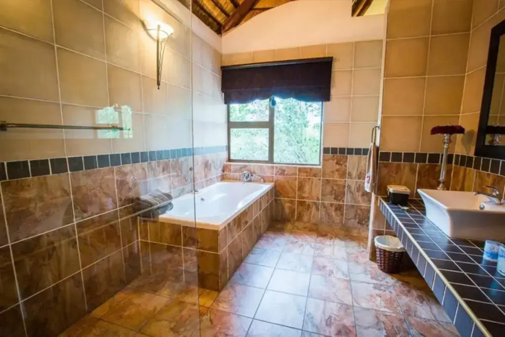 Eden Safari Country House