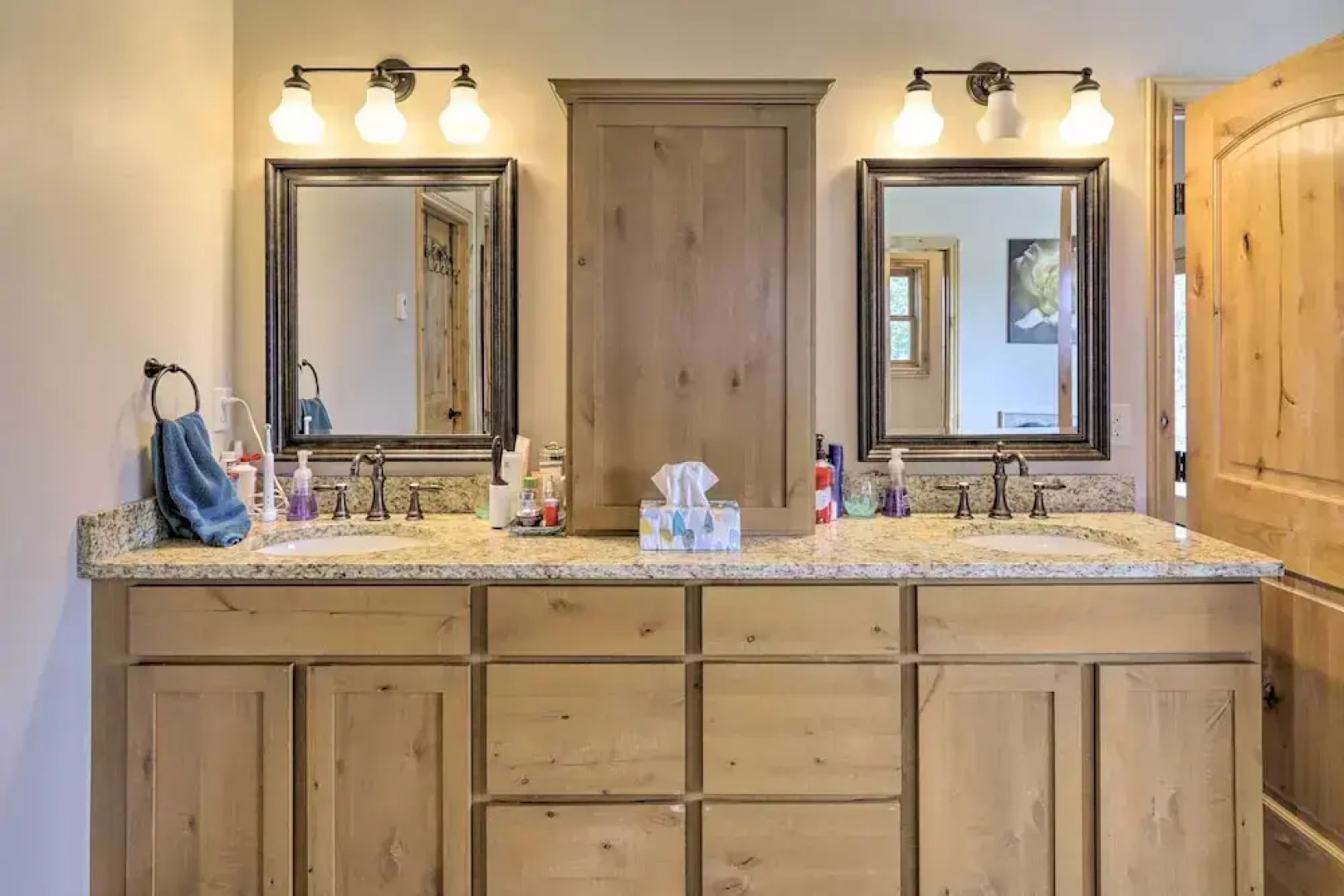 Fruita Victorian Home w/ Hot Tub + Mountains!