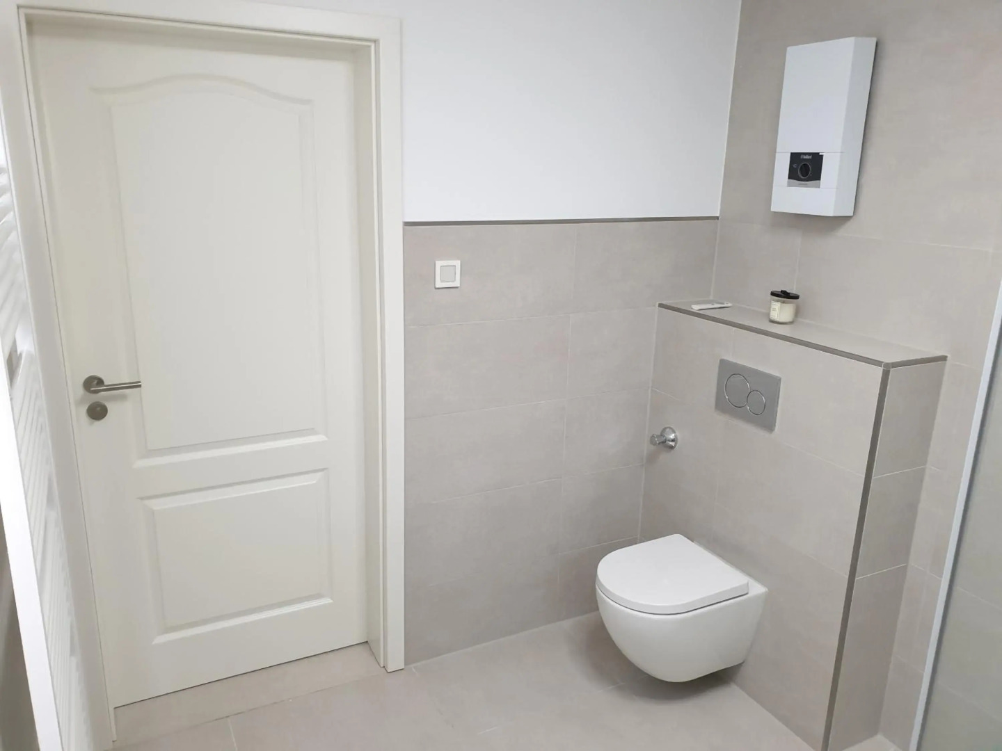 Schöne Wohnung über Wissen