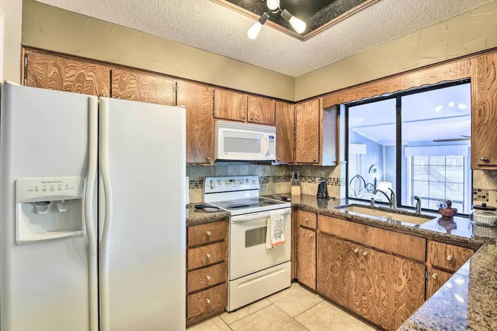 Granbury Home w/ Lake Granbury Access + Dock!