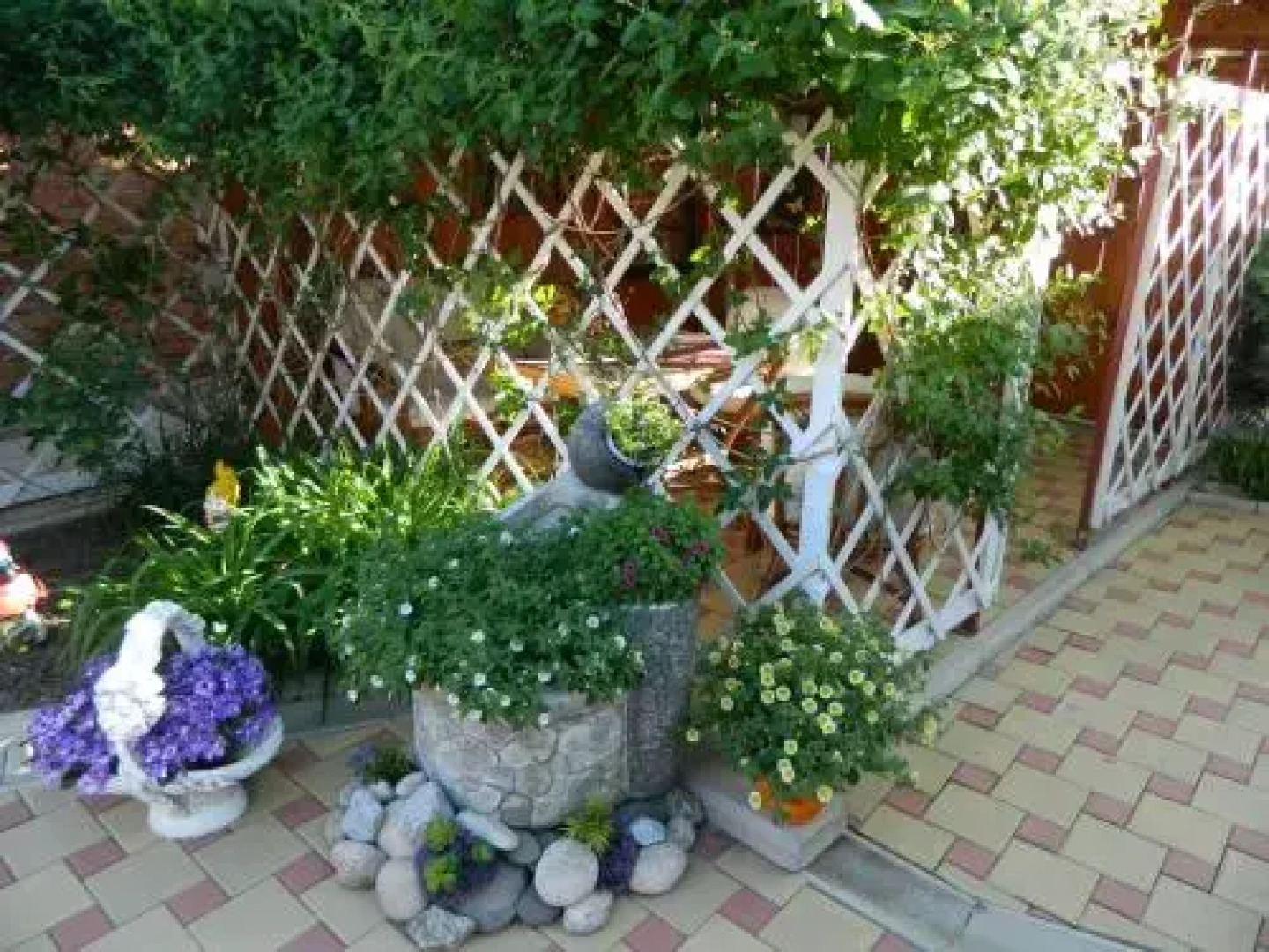 Guest House on Rostovskaya 50