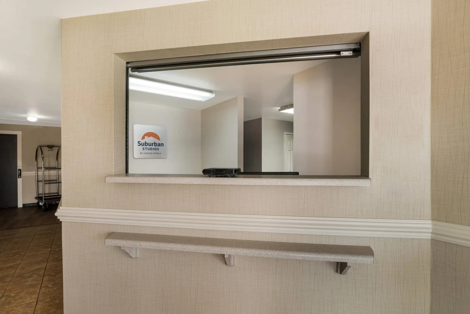 Suburban Studios Denver Central-Arvada