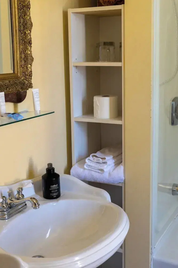 The Garrison House Inn