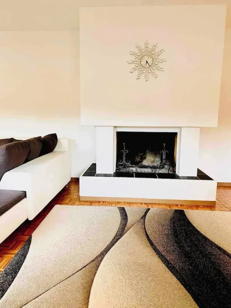 Spectacular Penthouse With Lake Views in Central Brissago