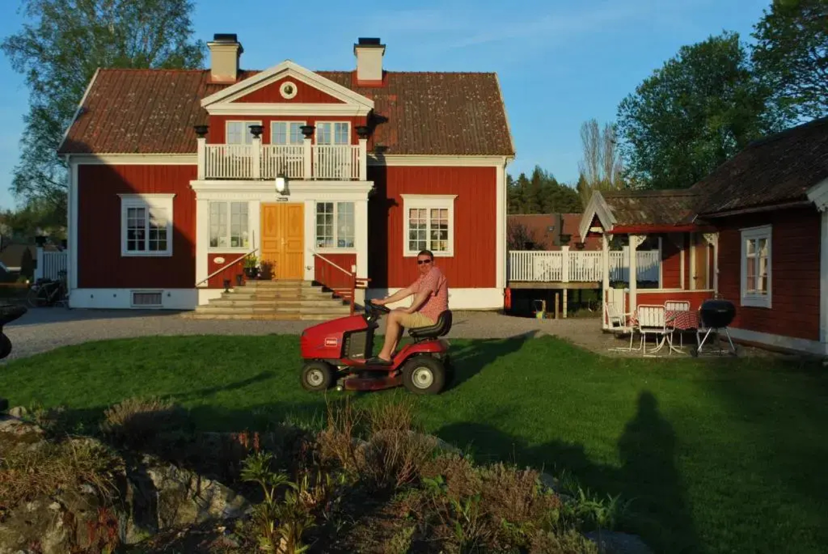 Hem Till Gården I Västerås Ab