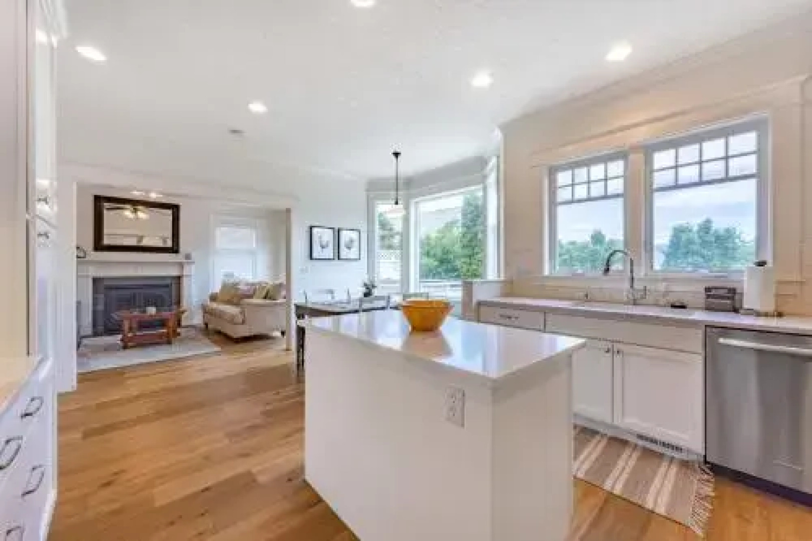 Lincoln River Mt View 4Br 3.5Ba