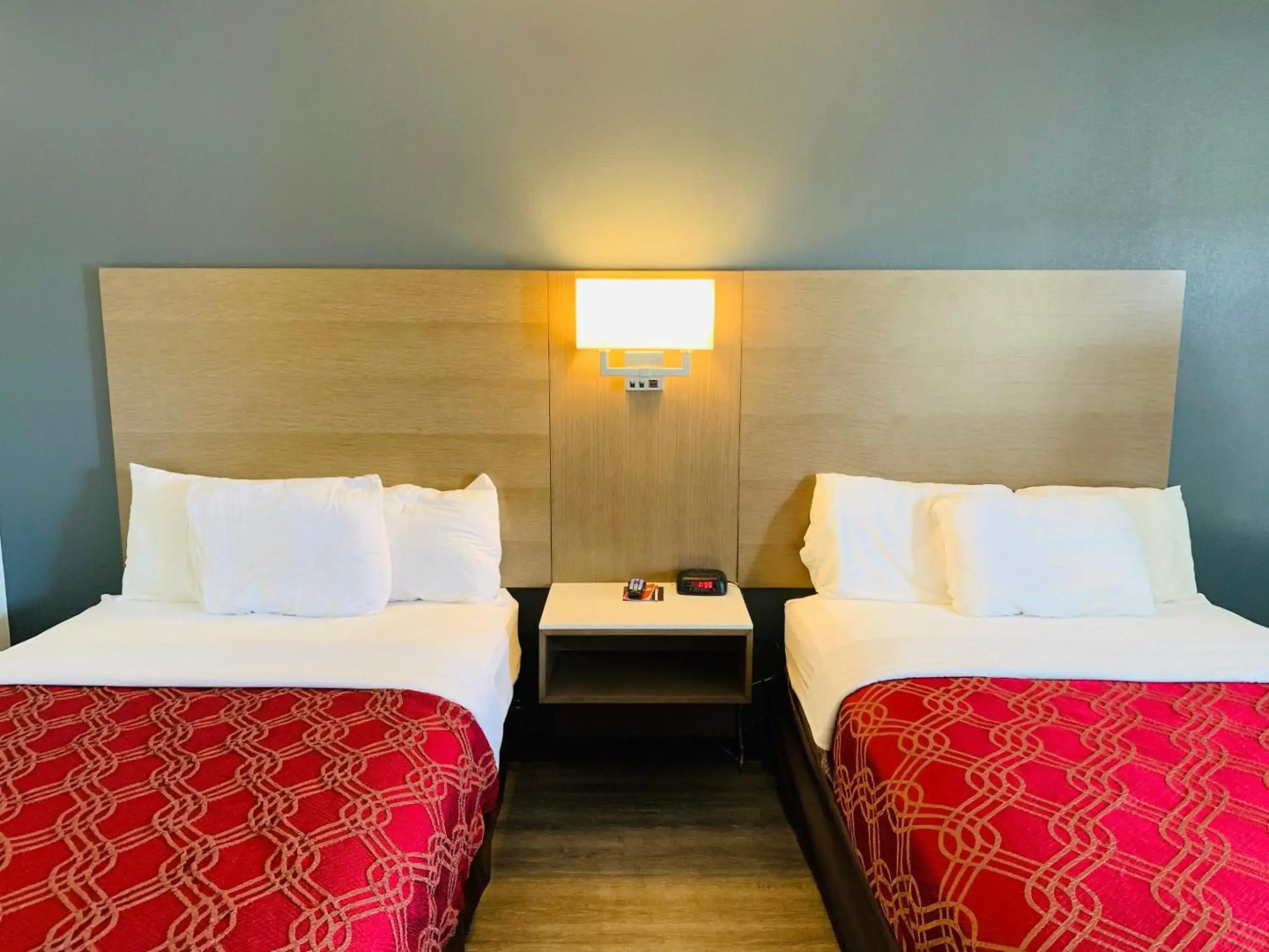 Econo Lodge Crystal Coast