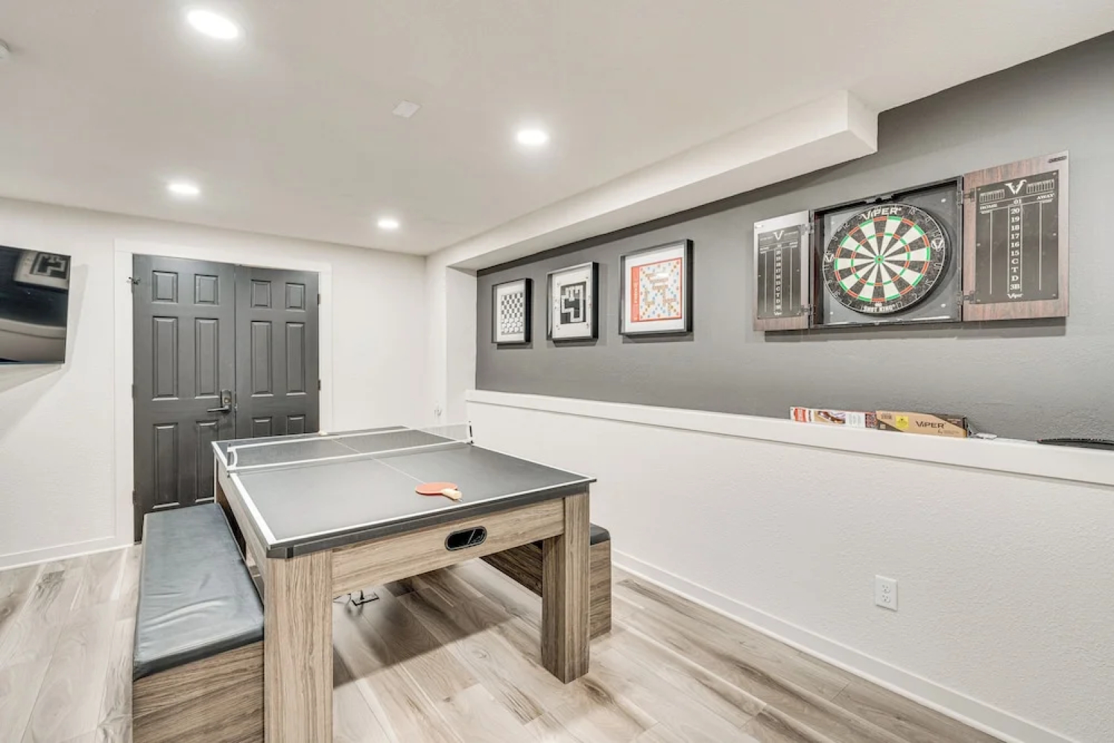Luxury 'prairie Retreat': 5 Min From Madison!