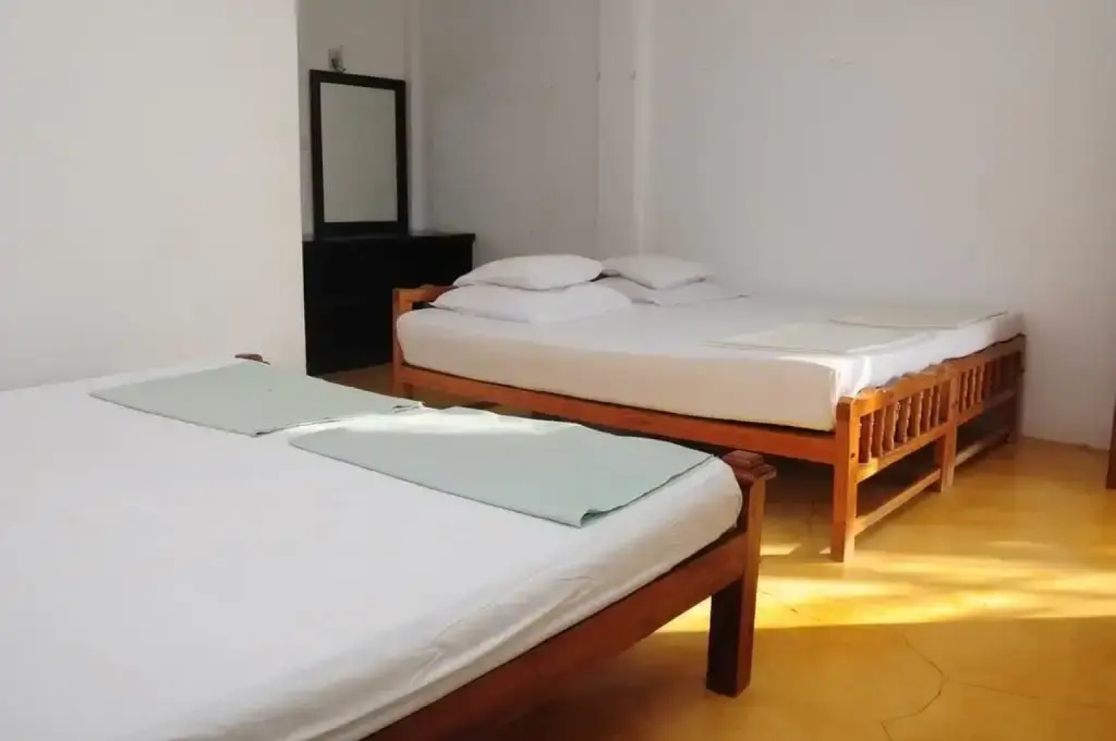 Traveller's Home Hotel