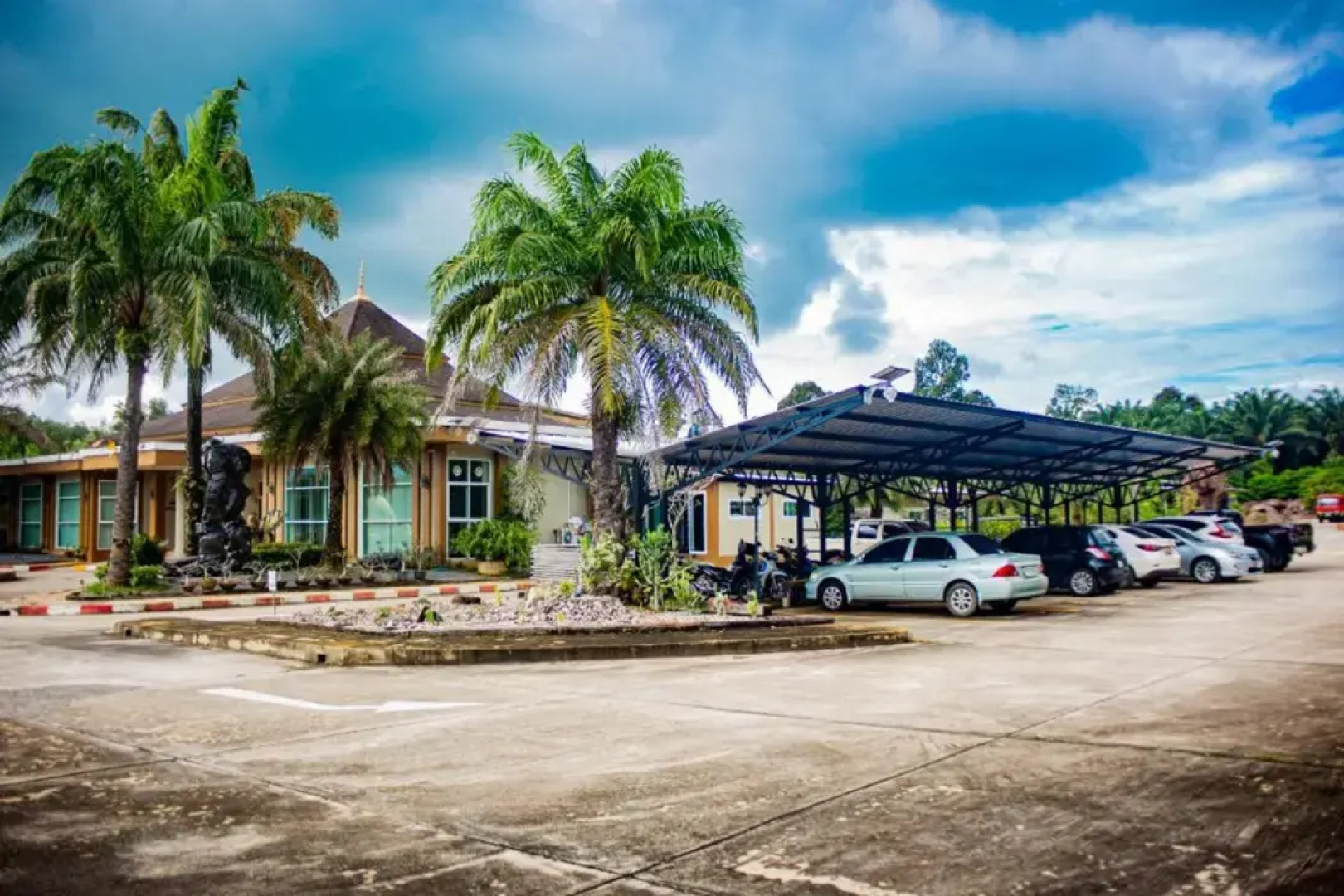 Saline Hot Spring Resort