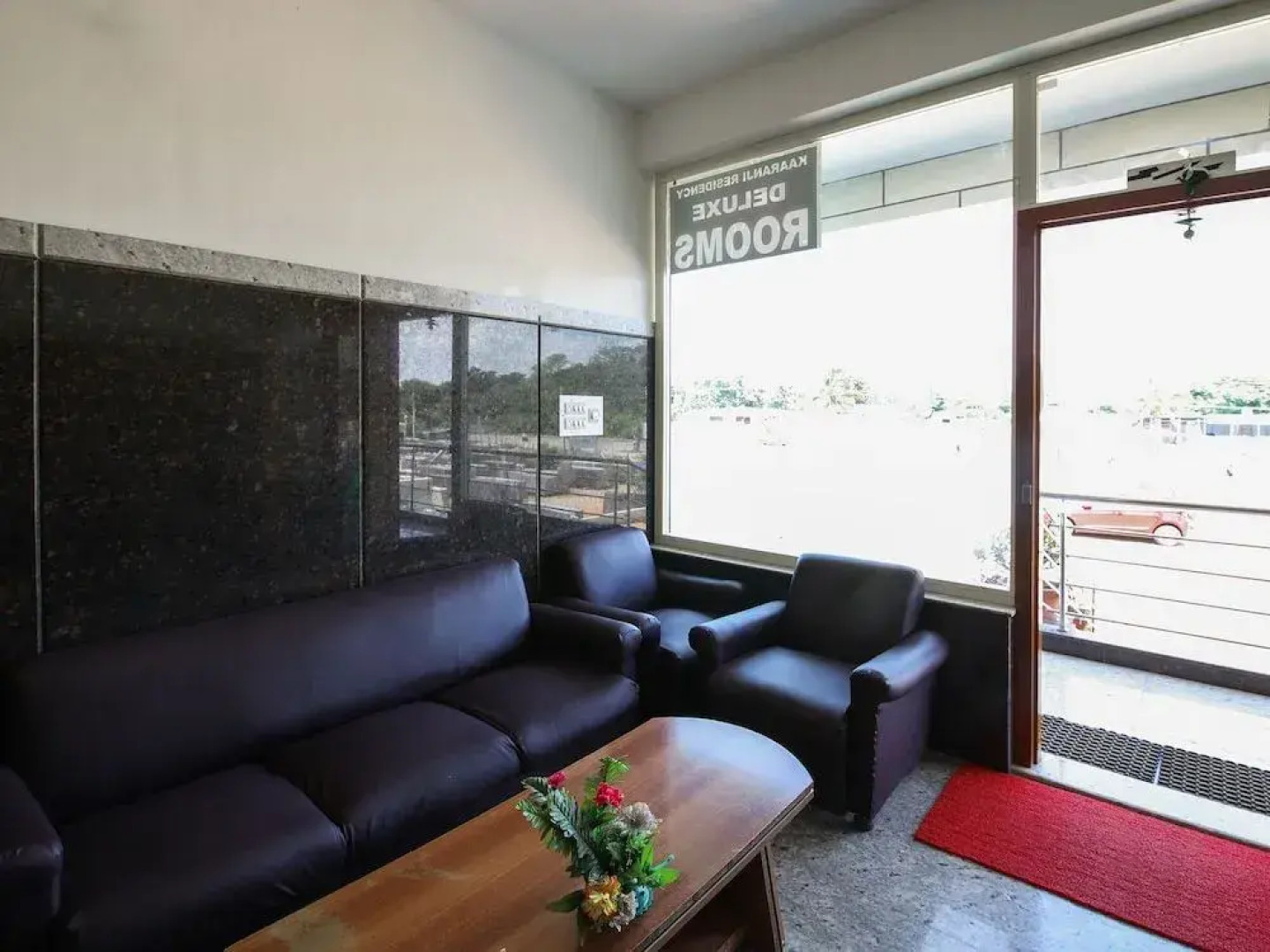 Kaaranji Residency by OYO Rooms