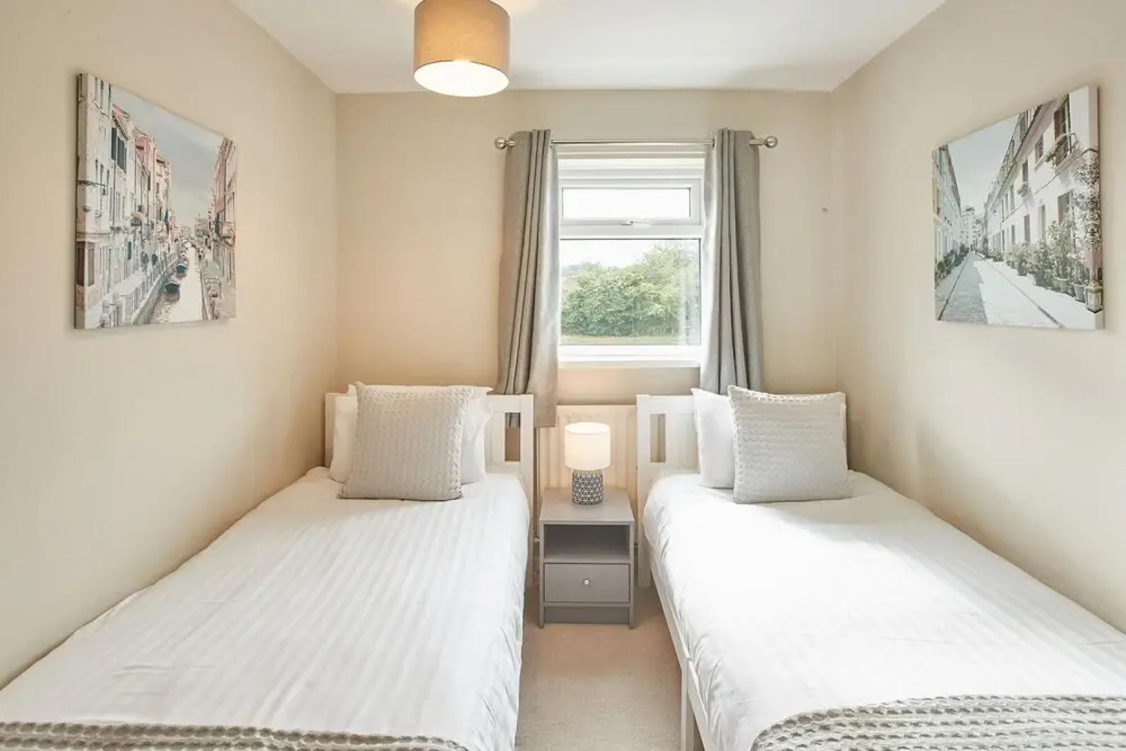 Host Stay Crawford House