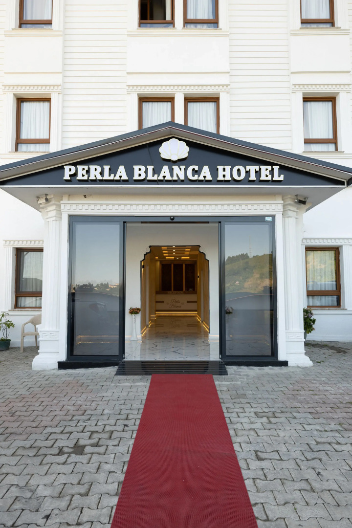 Perla Blanca Hotel
