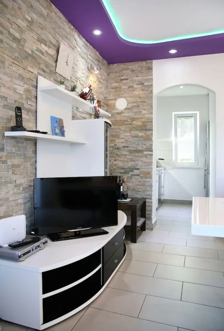 Luxury House With Pool 50M From Sea