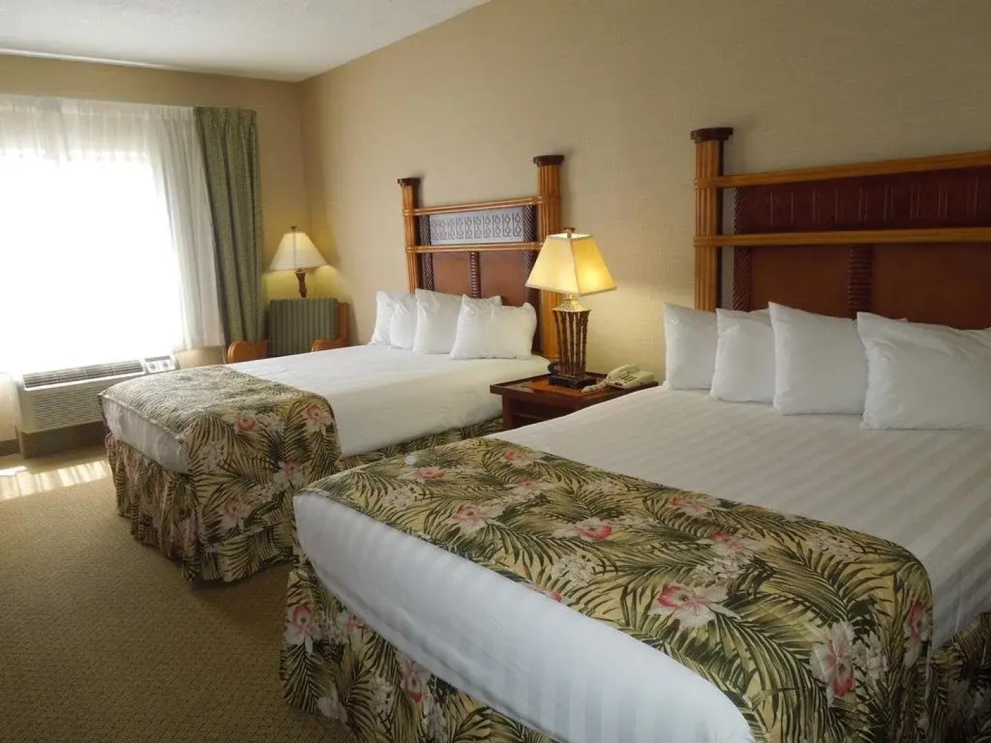 Maui Sands Resort & Indoor Water Park