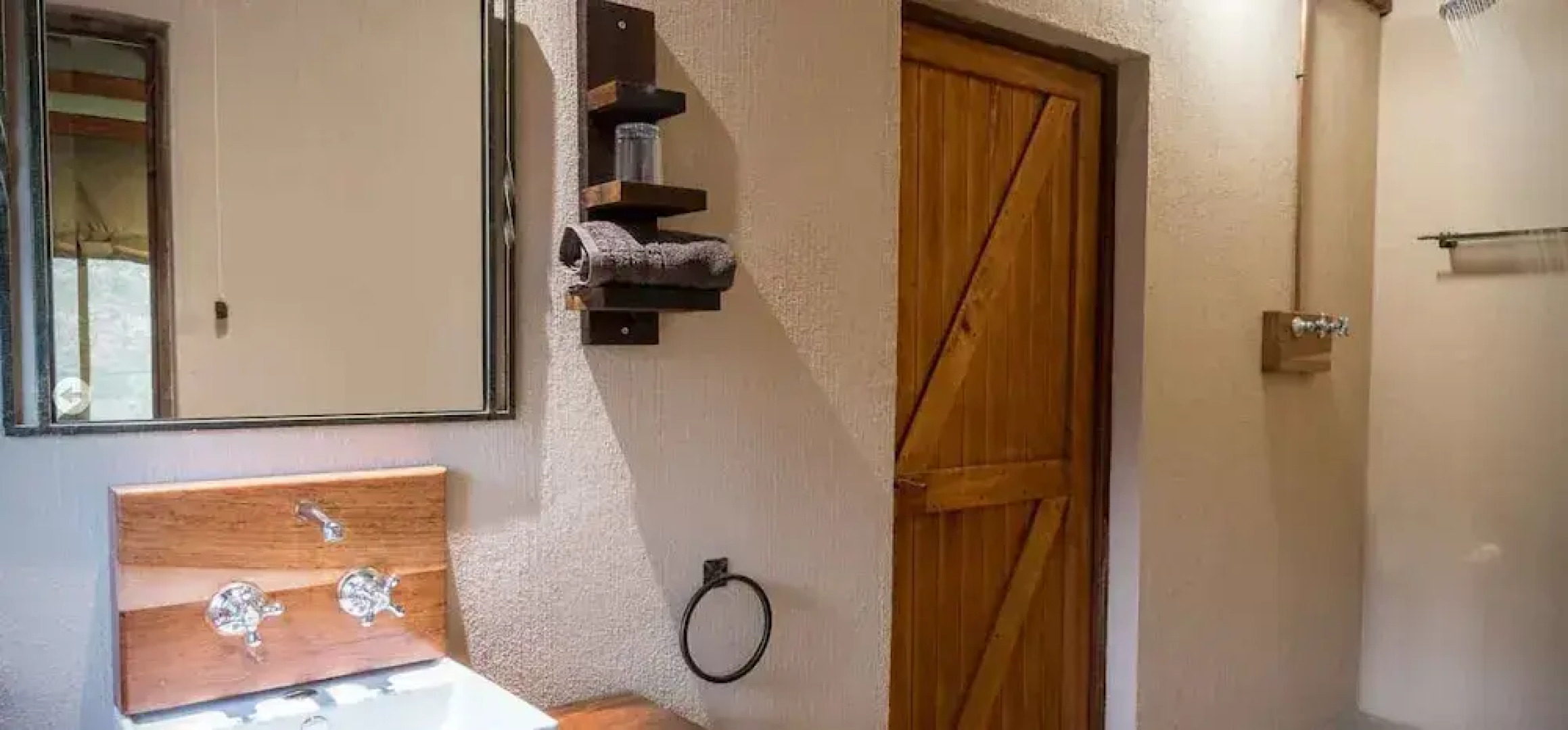 The Island River Lodge