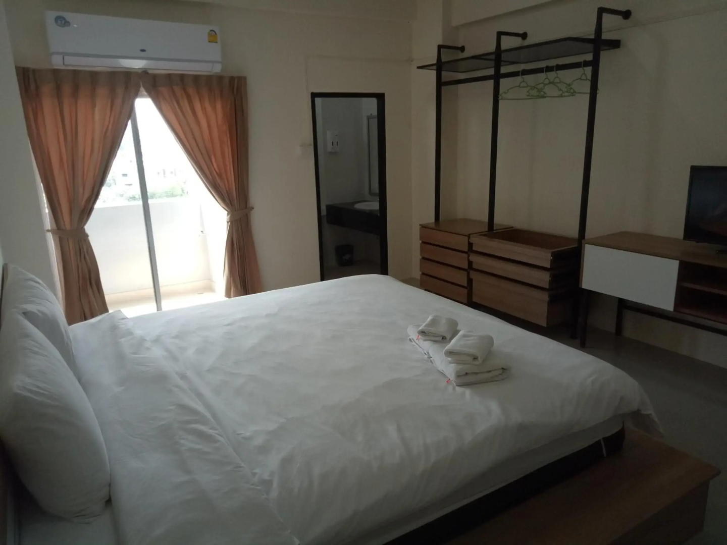 Komol Residence Bangkok