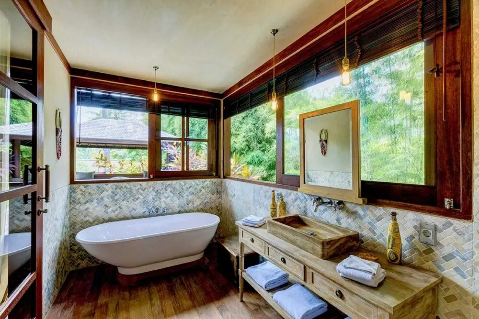 Villa Manis Beachfront