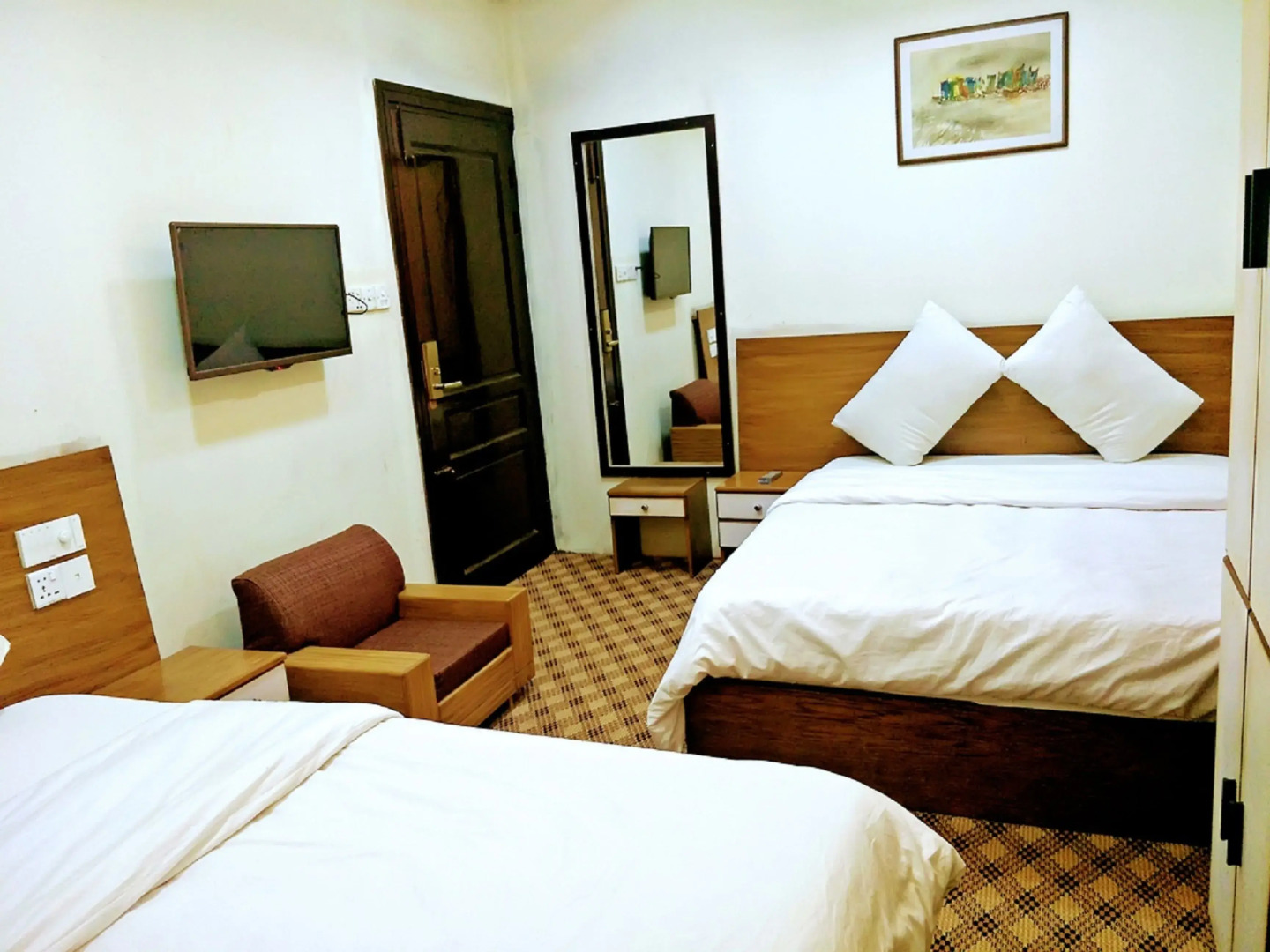 Hotel Holy City BD