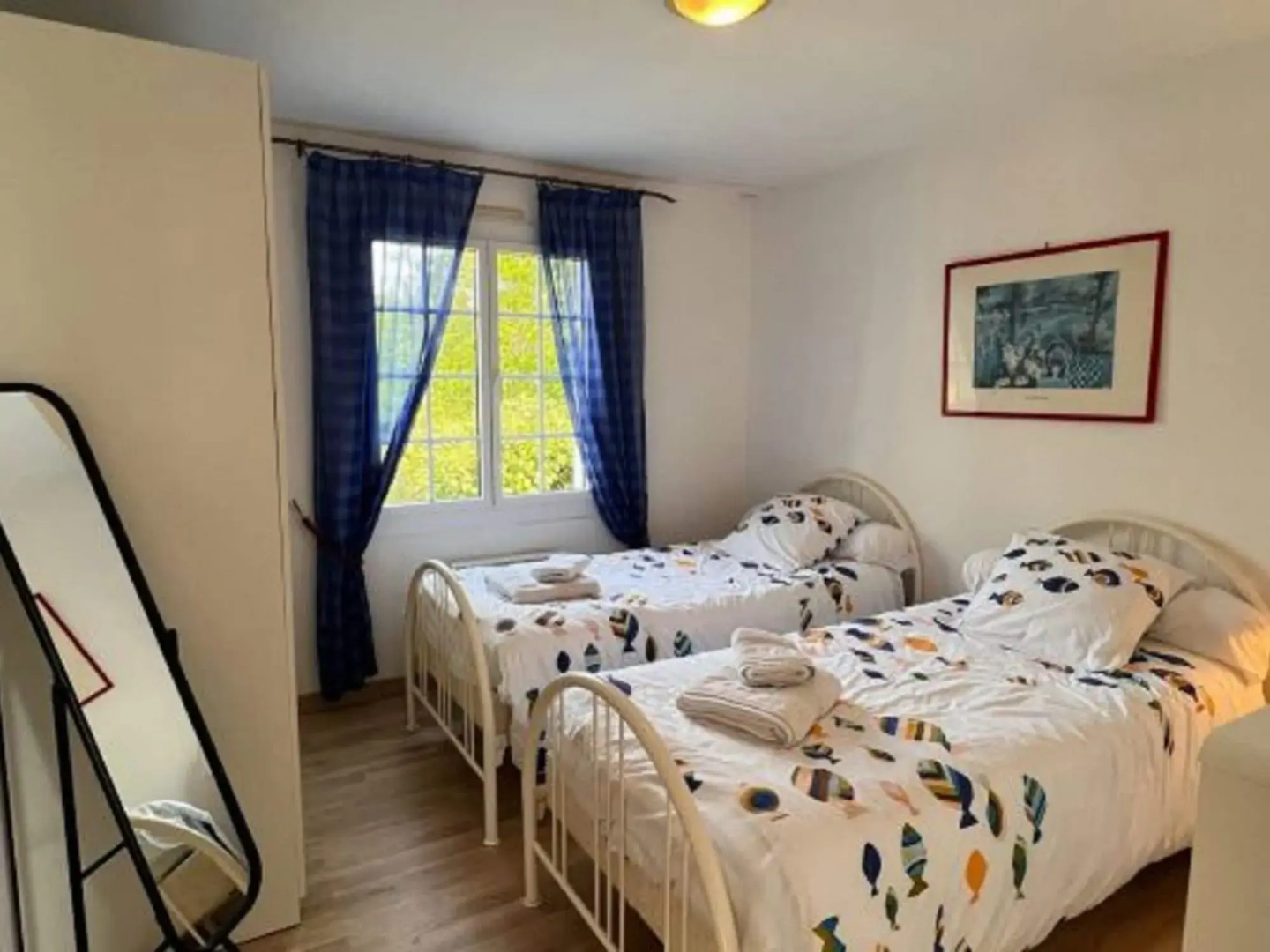 Pleasant holiday home in Clohars-Carnoët with garden