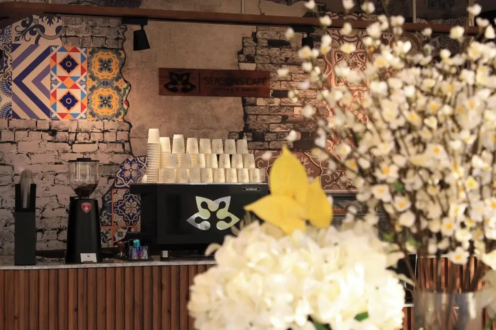 Seasons hotel suites
