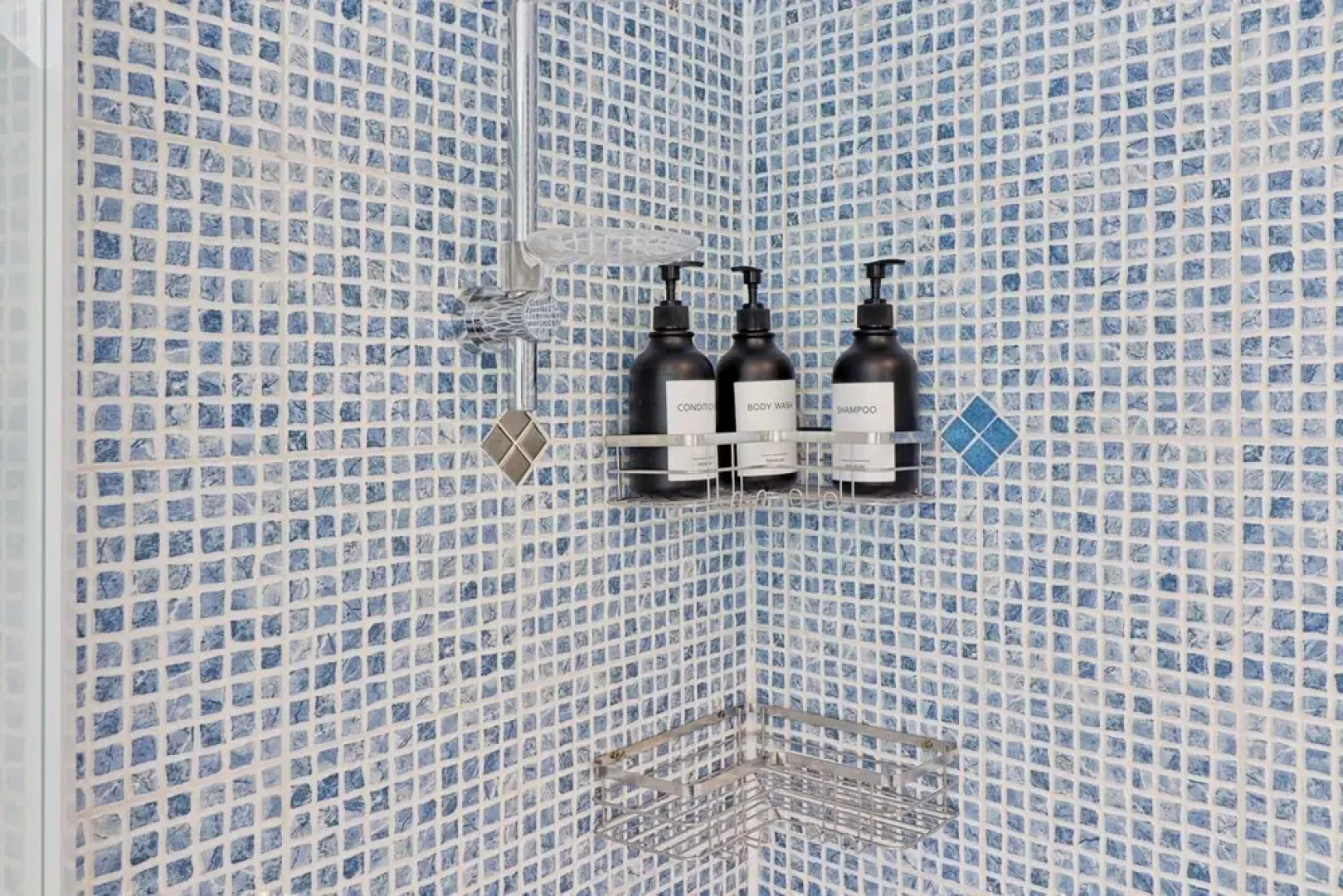 Tranquil Garden Retreat in Buckhurst Hill