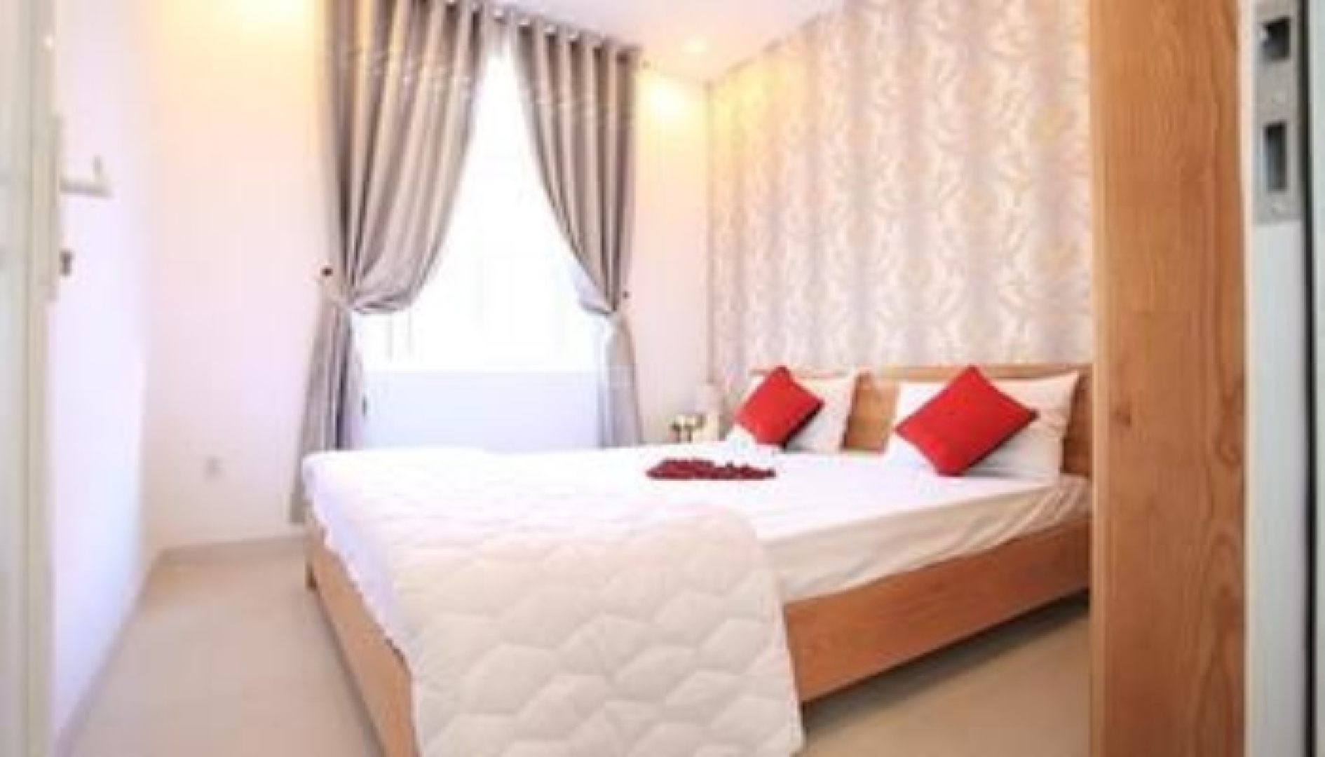 Sunshine Residence & Homestay