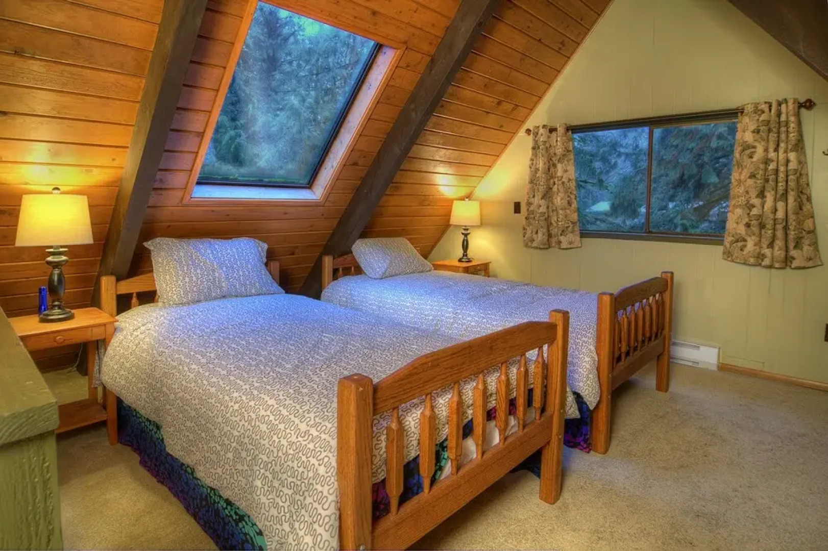 Cedarwood Grove - Two Bedroom Cabin with Hot Tub