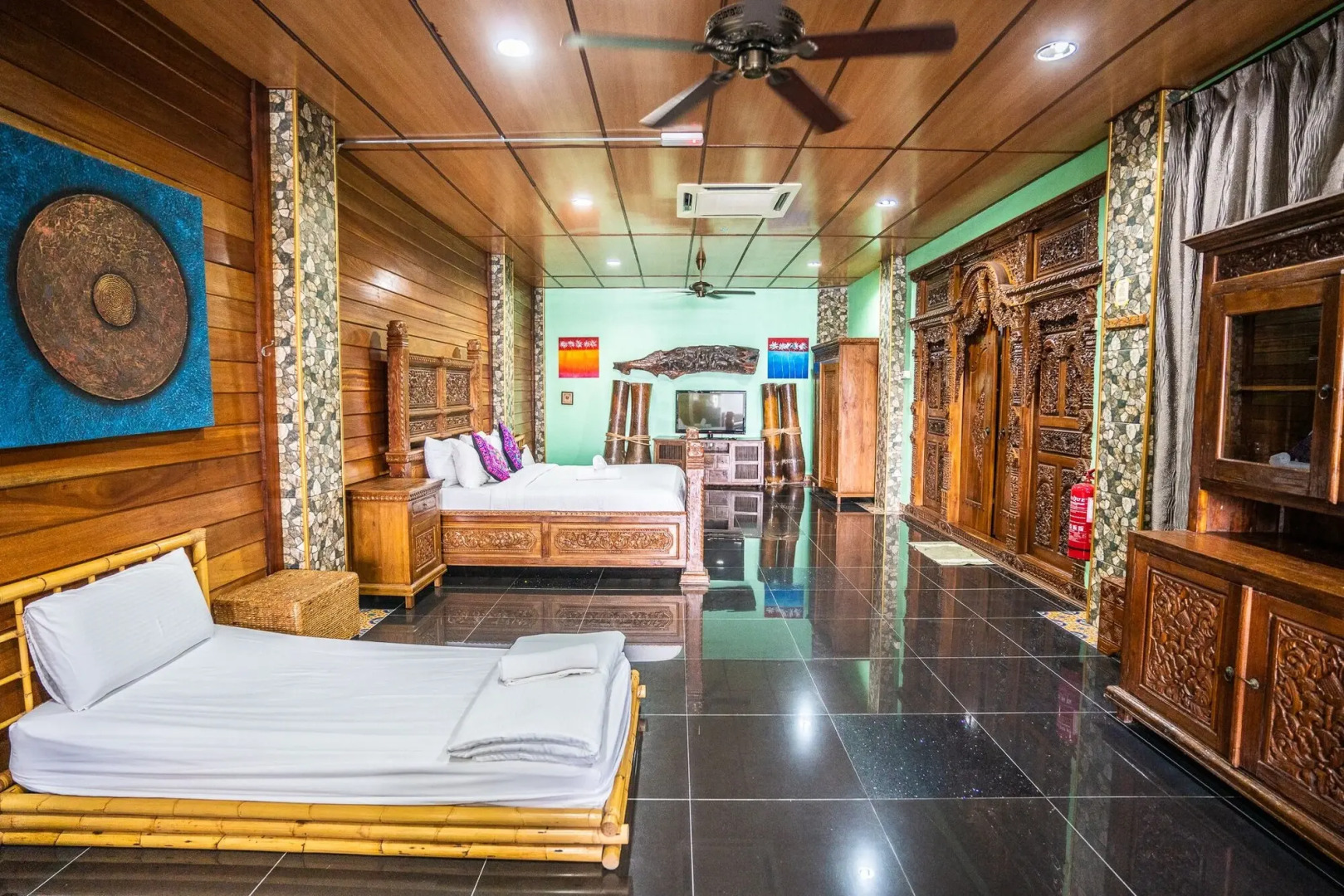 Lost Paradise Resort