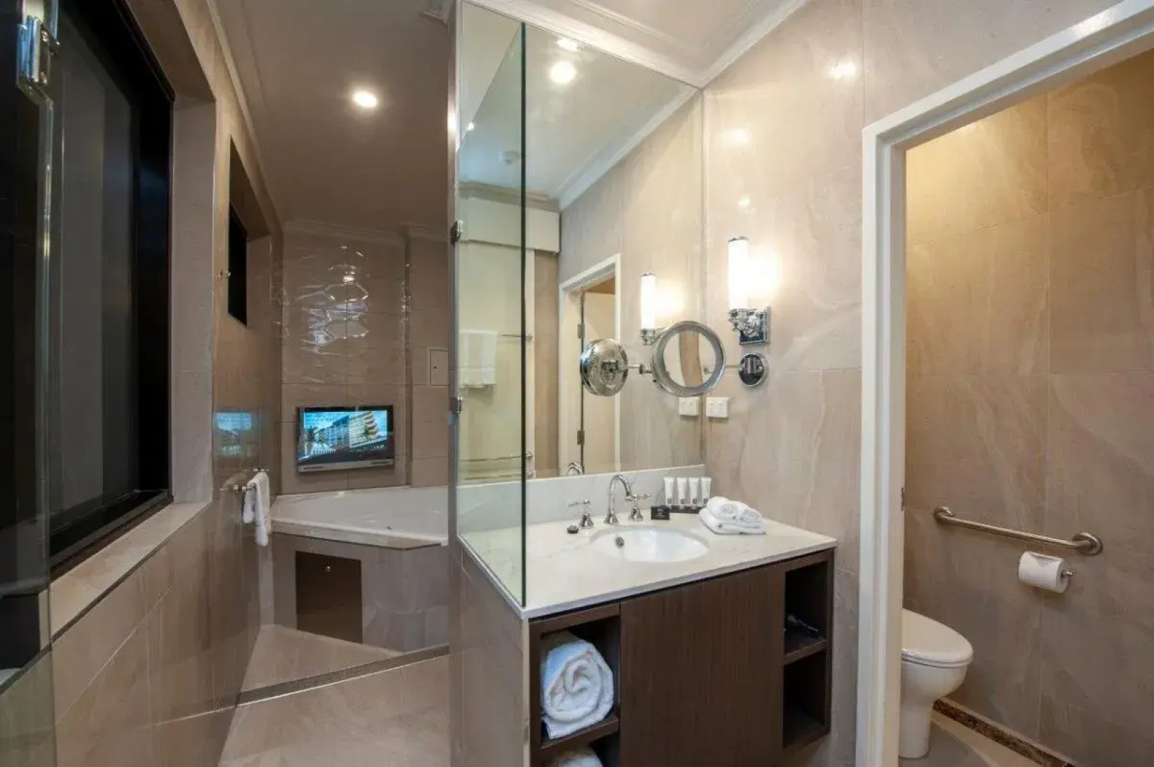 Burke and Wills Hotel