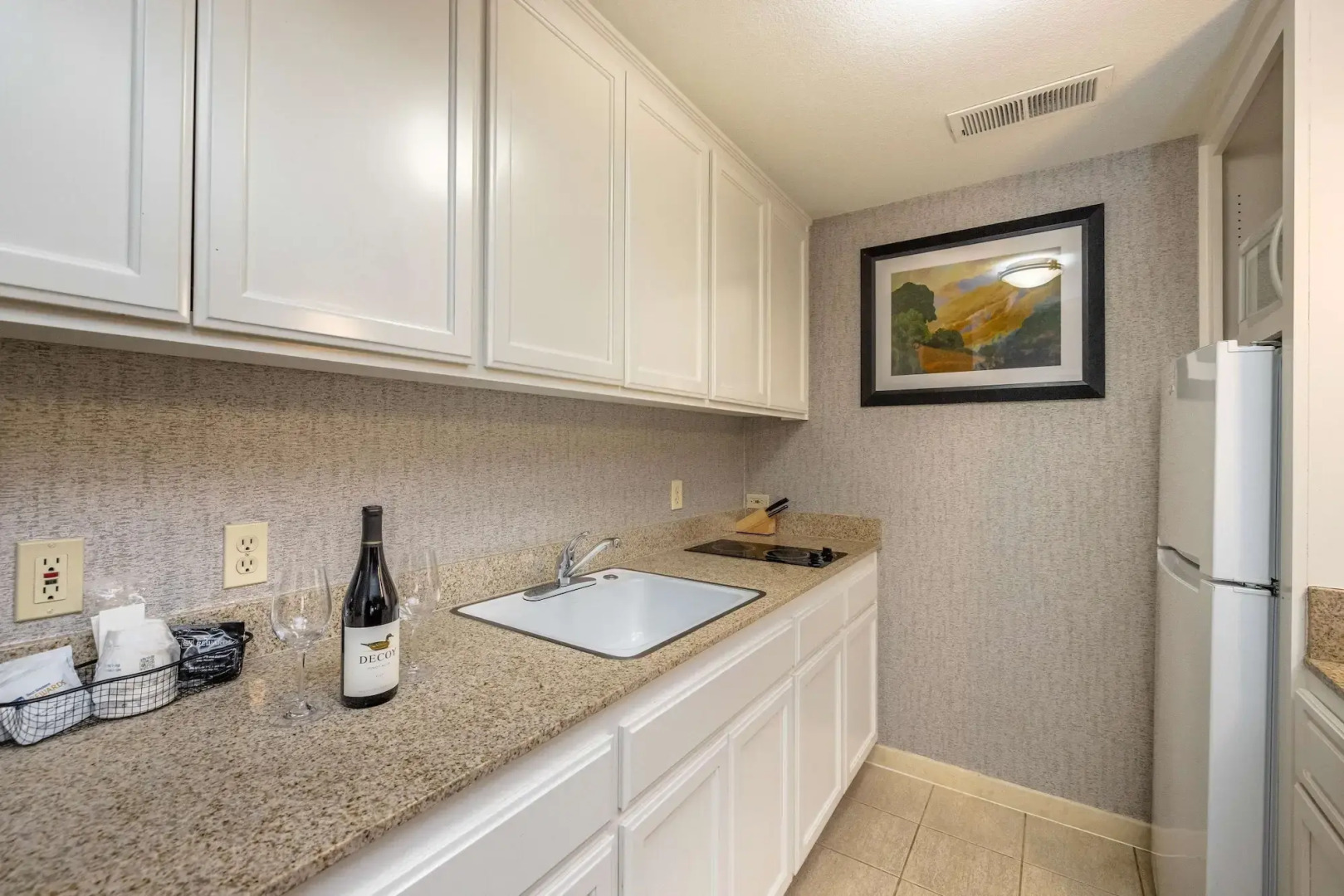 Best Western Plus Dixon Davis