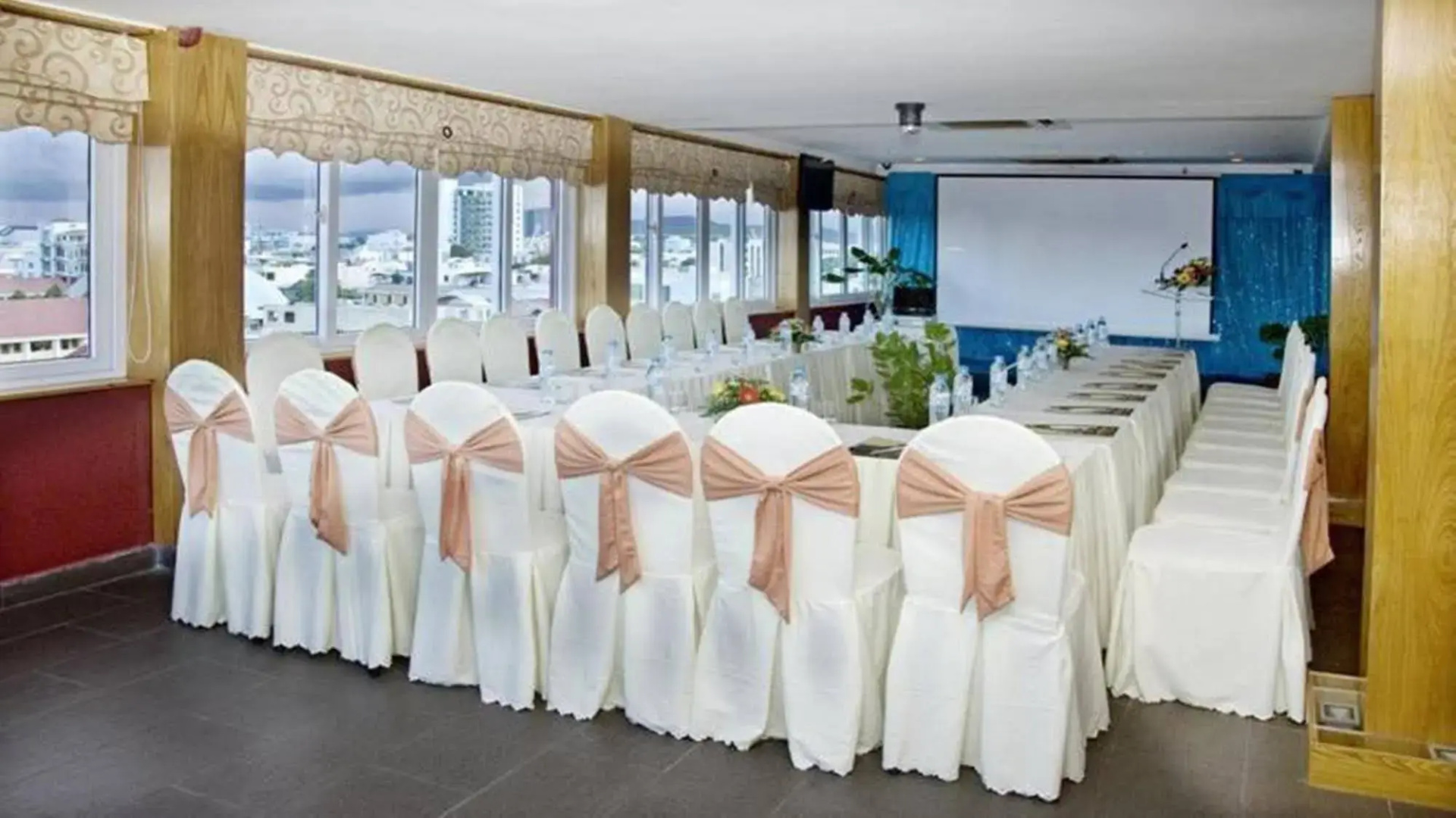 Song Thu Hotel