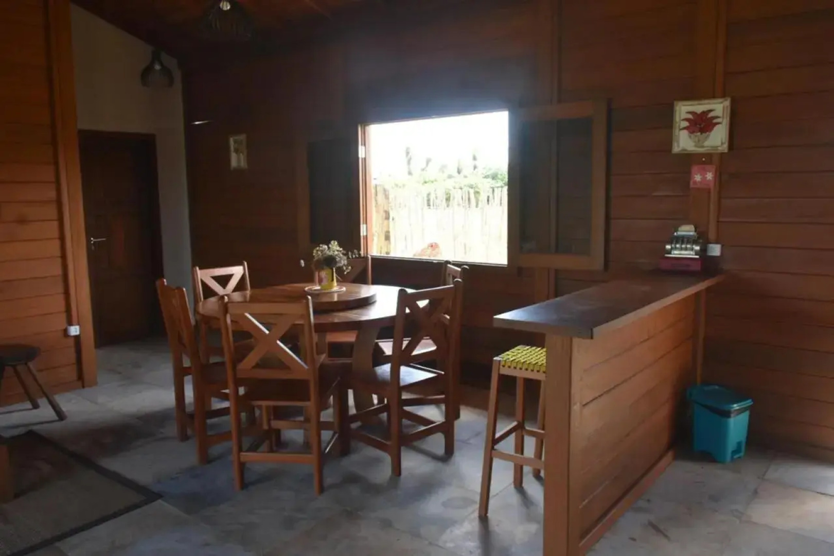 Tropical House Atins