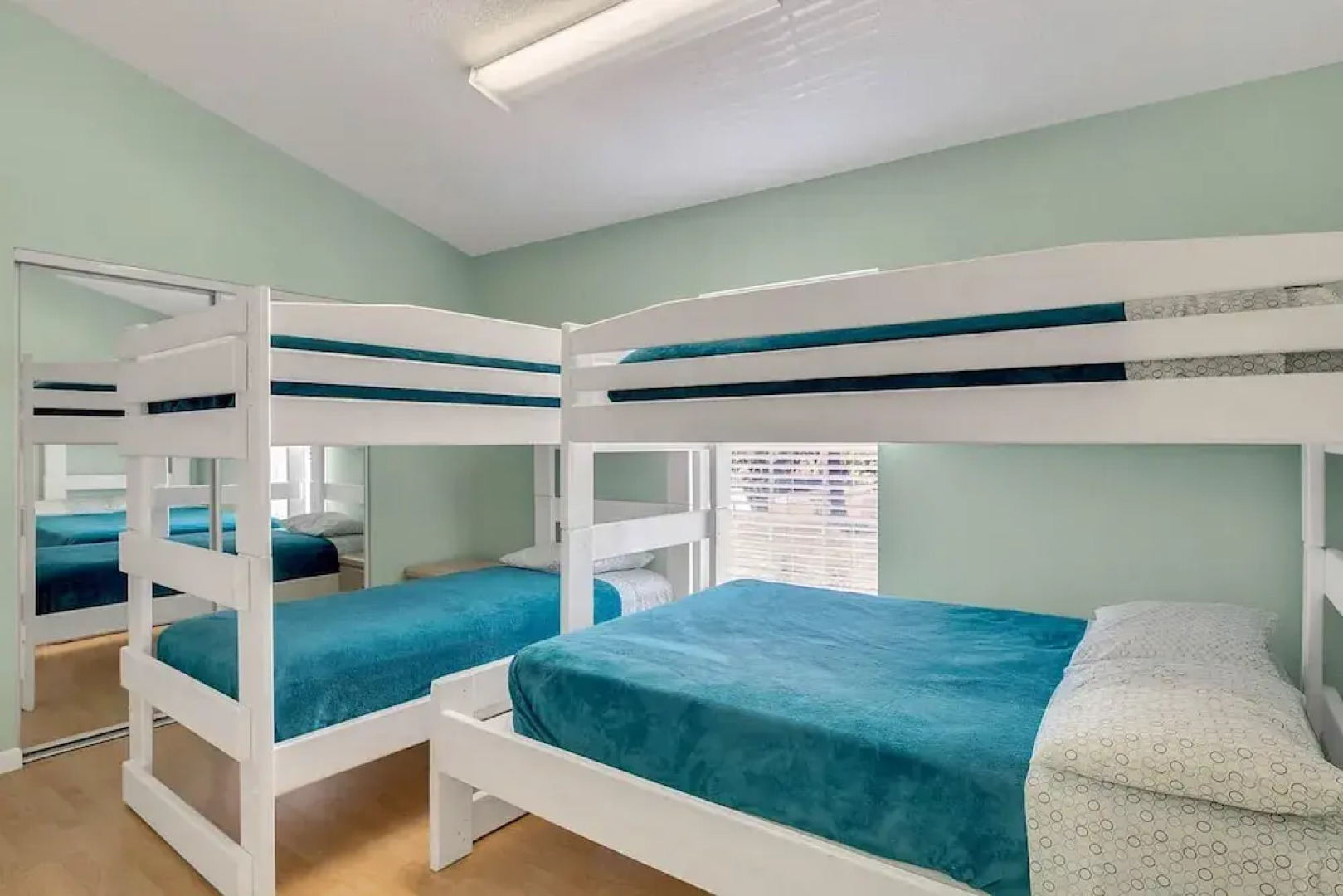 Group-Friendly Tarpon Springs Duplex by RedAwning