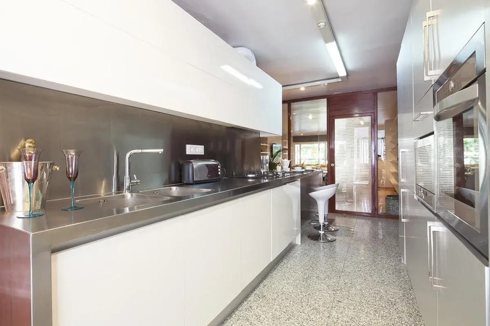 My Space Barcelona- Bonanova for 8 people