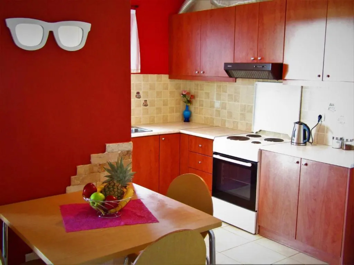 Aristos Apartments & Suites