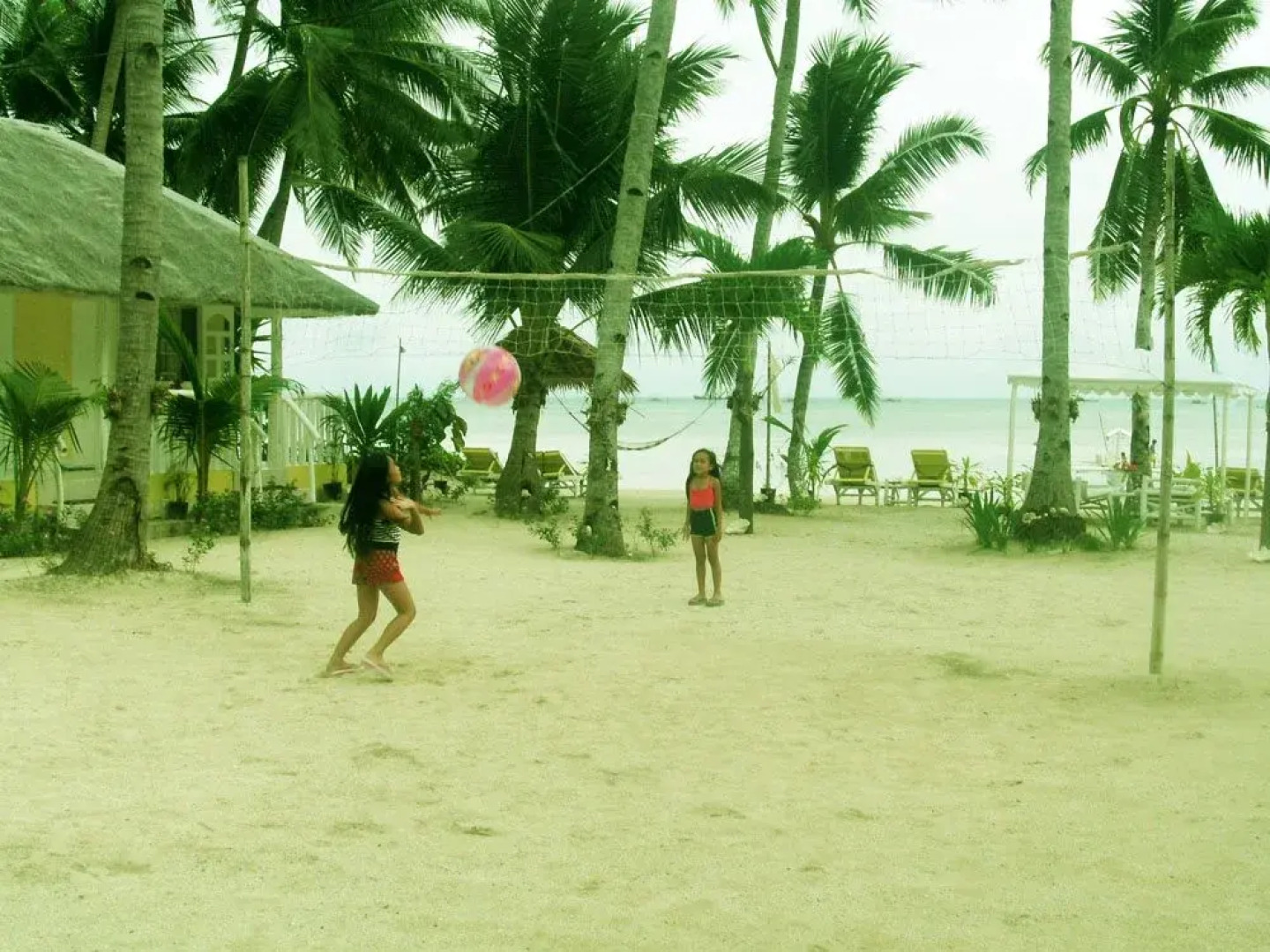 White Beach Bungalows