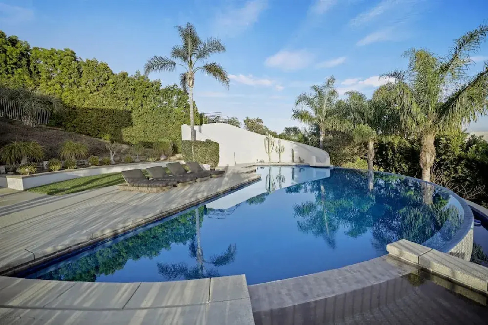 Winding Way - Modern Malibu Masterpiece With Unobstructed Ocean Views