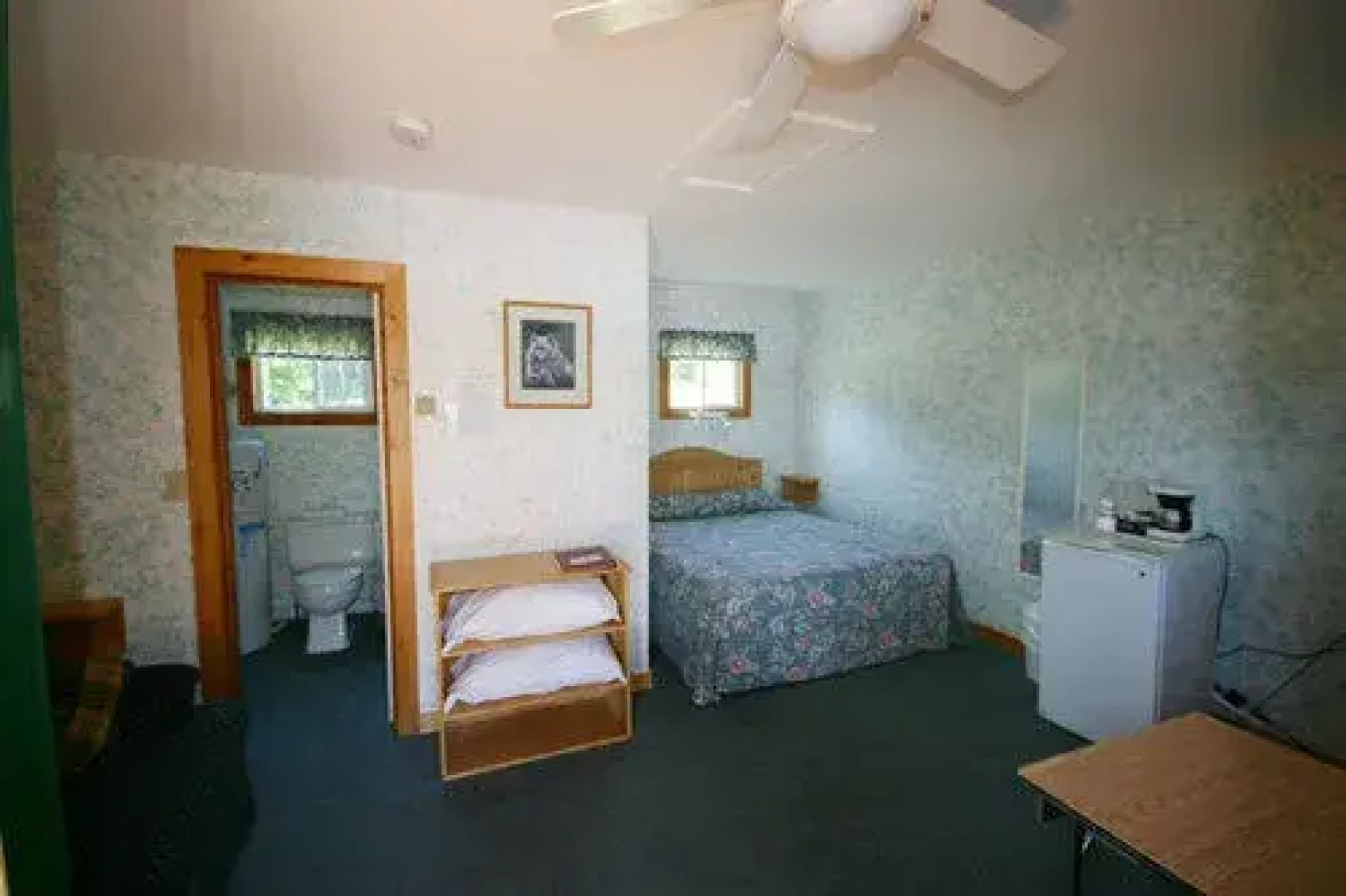 Spectacle Lake Lodge